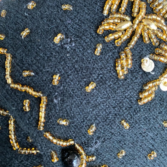 Vintage beaded wool, black sweater with gold beading - Picture 10 of 11